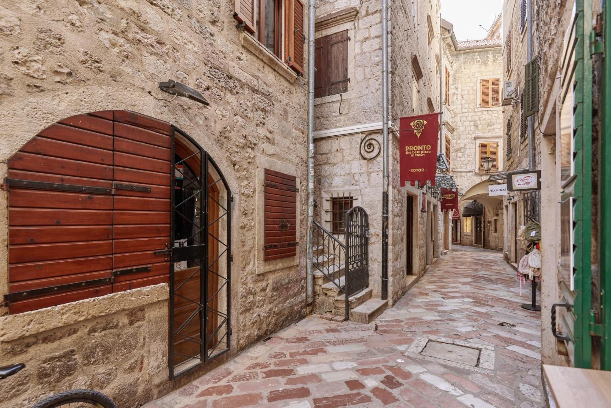 G-Apart Kotor Exterior photo